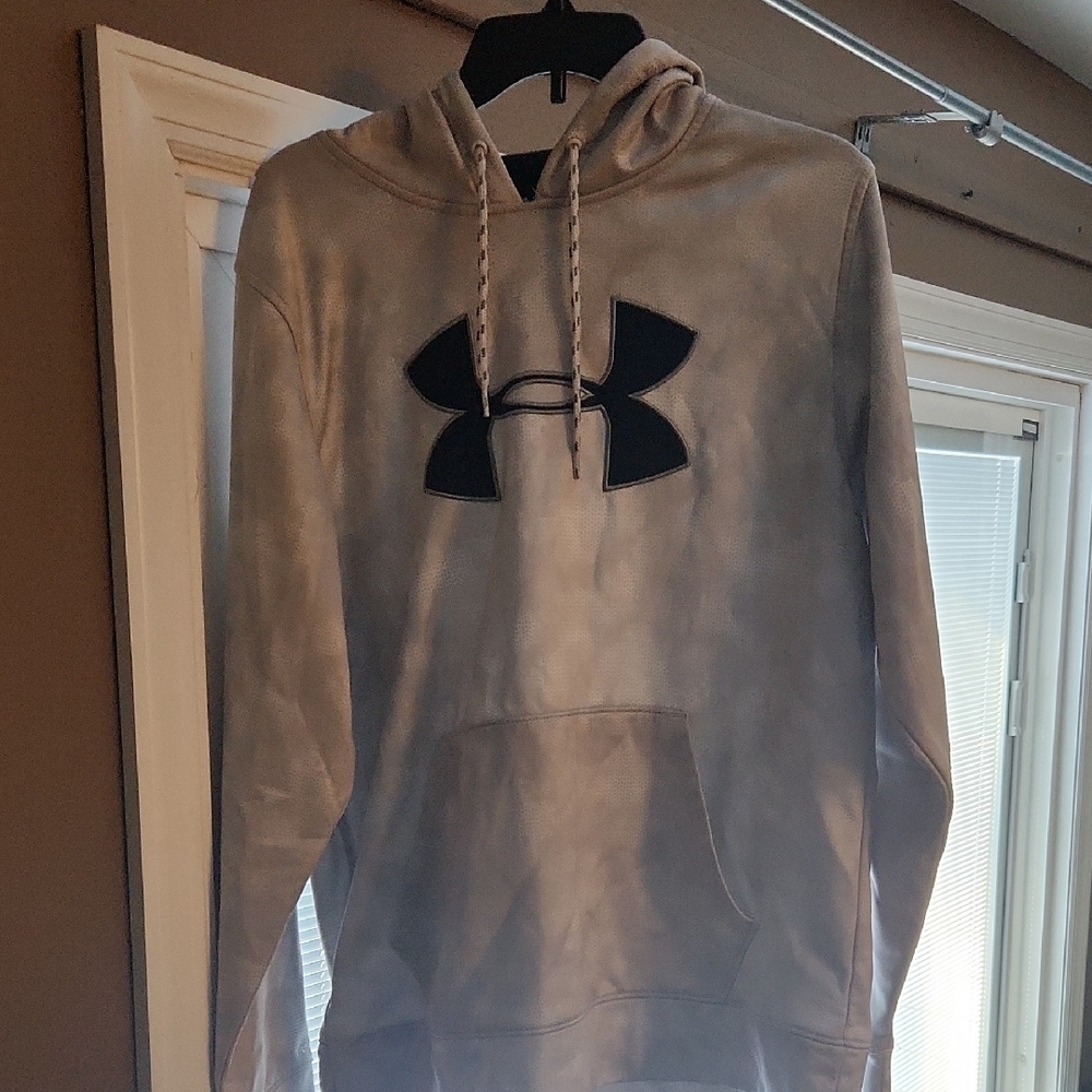 Under Armour Men's Black and Gray Hoodie